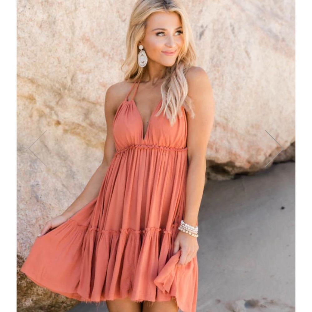 Halter Open Back Dress🧡